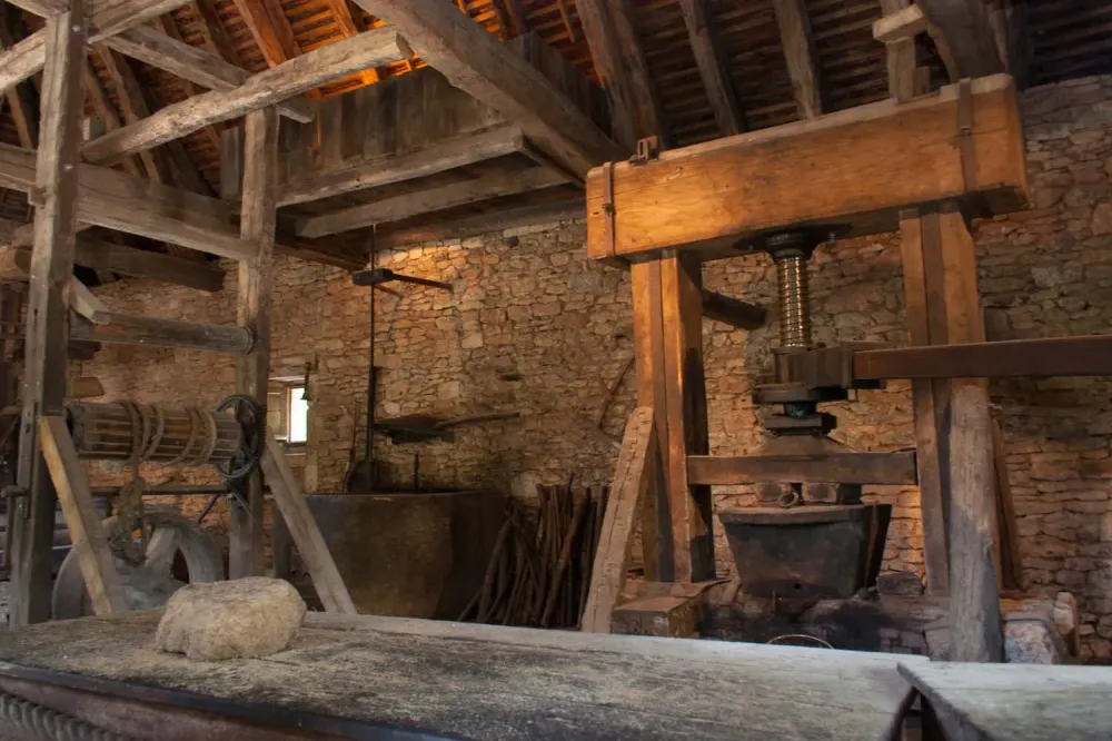 Moulin huile de noix à Mens